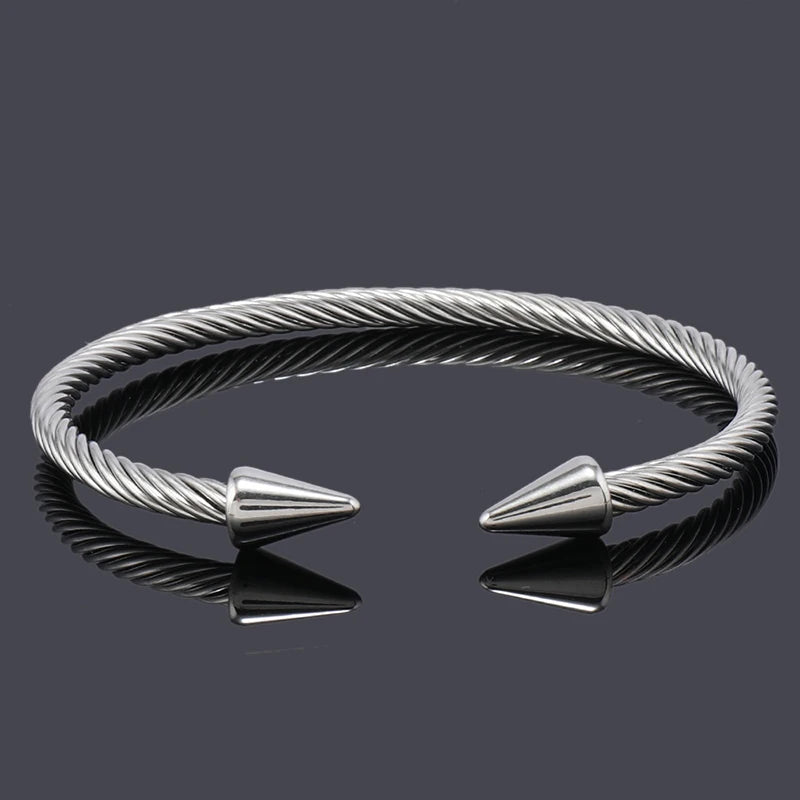 Luxe Arrow Cuff Bracelet