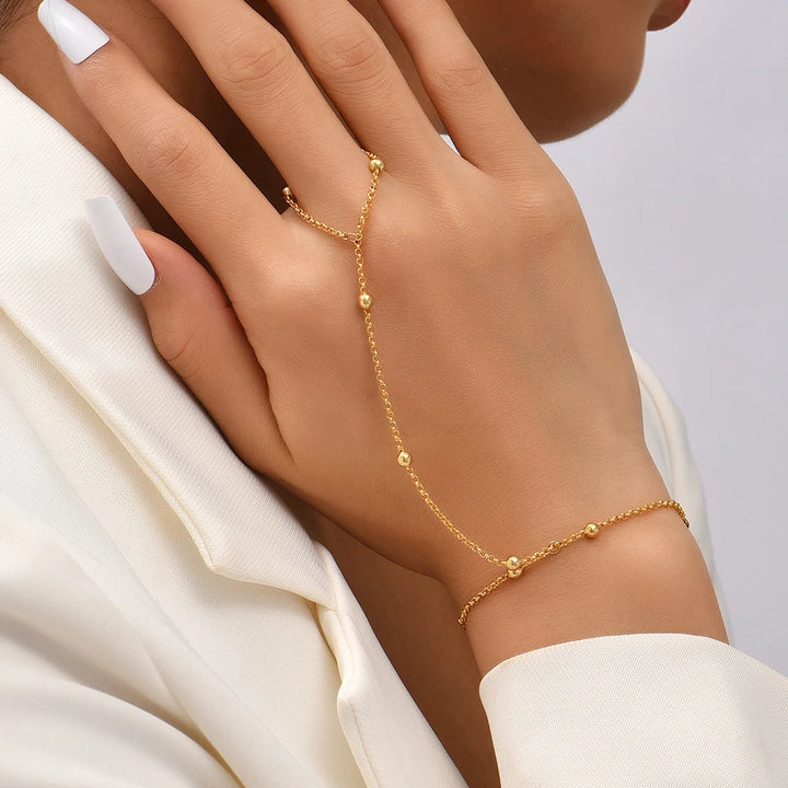 Dainty Chain Hand Harness