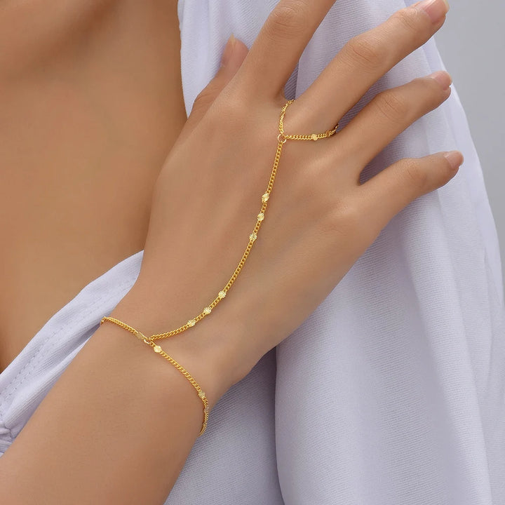 Dainty Chain Hand Harness